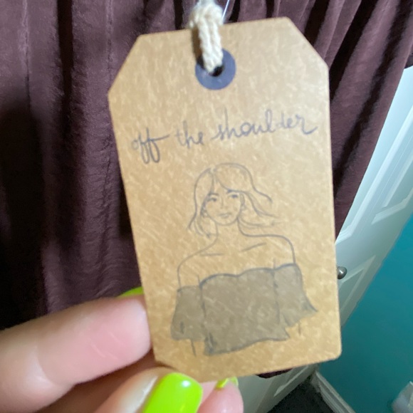 American Eagle Outfitters Off-Shoulder Top - Picture 11 of 11